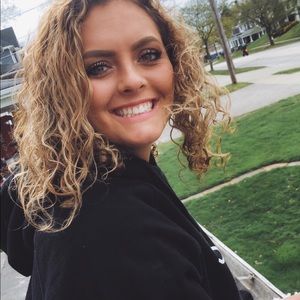 Meet your Posher, Lilly